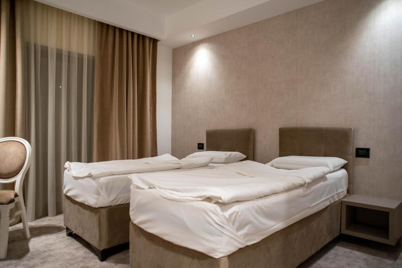 Hotel Roman Maramures - Ski & Spa Resort Statjunea Borsa Ngoại thất bức ảnh