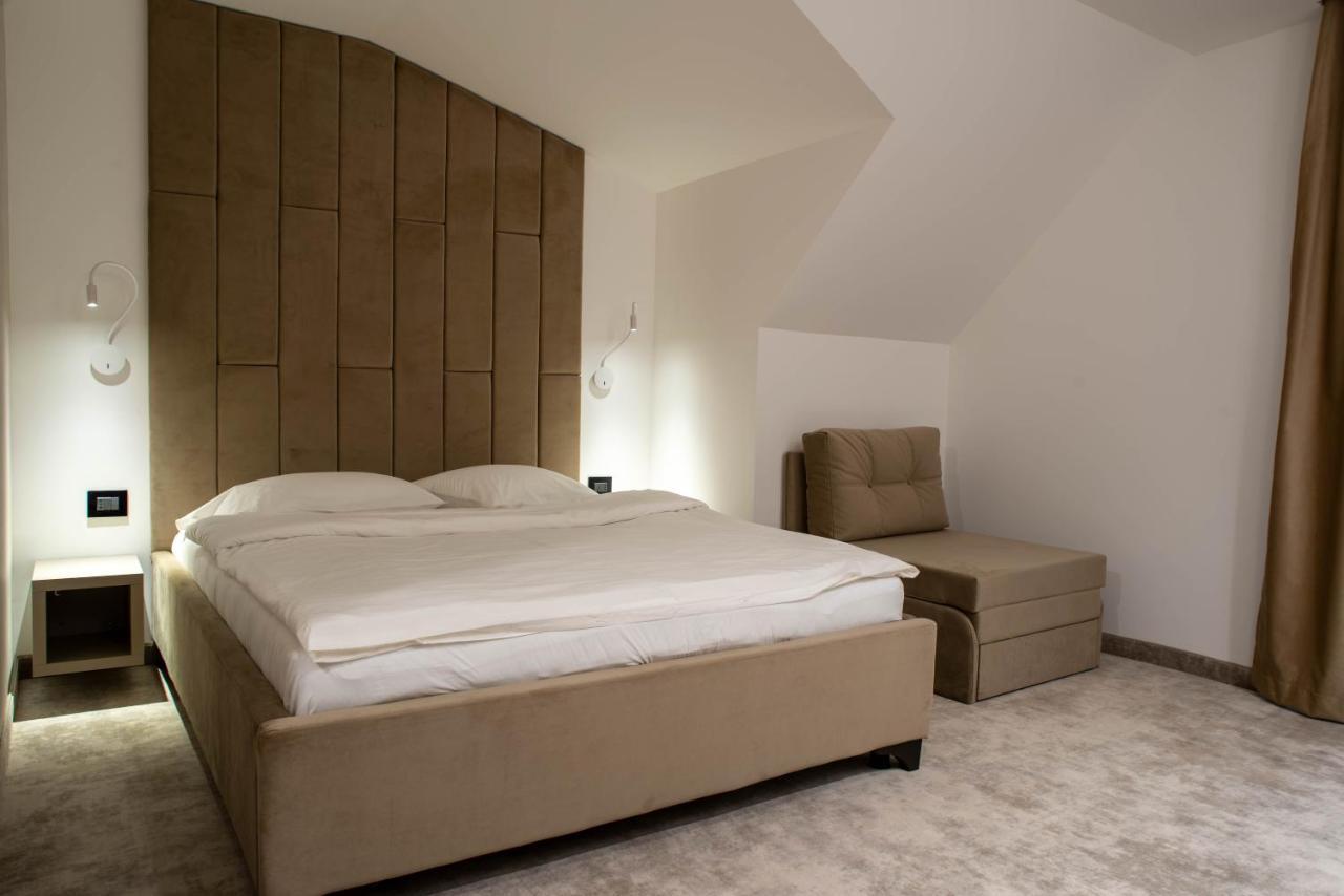 Hotel Roman Maramures - Ski & Spa Resort Statjunea Borsa Ngoại thất bức ảnh