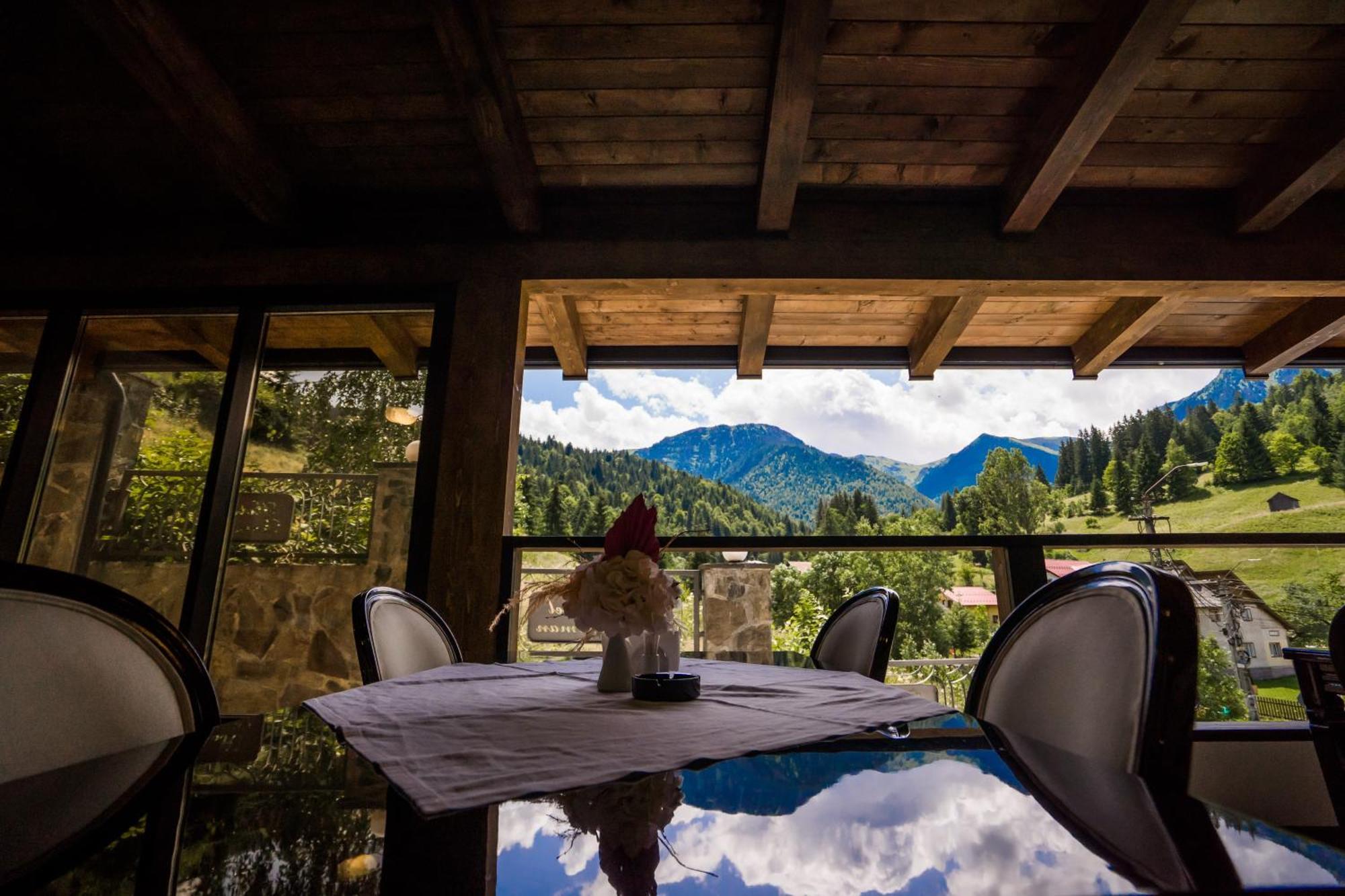 Hotel Roman Maramures - Ski & Spa Resort Statjunea Borsa Ngoại thất bức ảnh